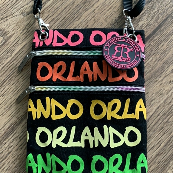 Robin Ruth Orlando - Picture 3 of 6